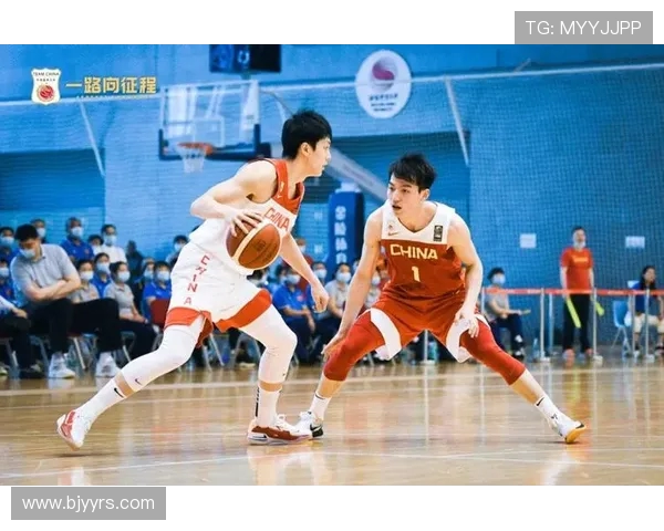 姚明15岁时与德国队的激烈对抗与成长历程回顾